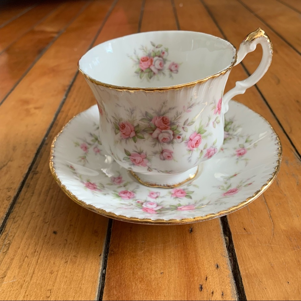 PARAGON Bone China Tea Cup Vintage